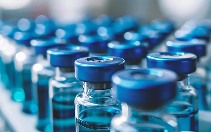 Peptide Guide 10 vials in a laboratory
